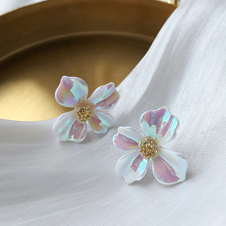 Korean Colorful Flower Earrings New Simple Super Fairy Earrings Sweet Girl Earrings Wholesale Nihaojewelry display picture 5