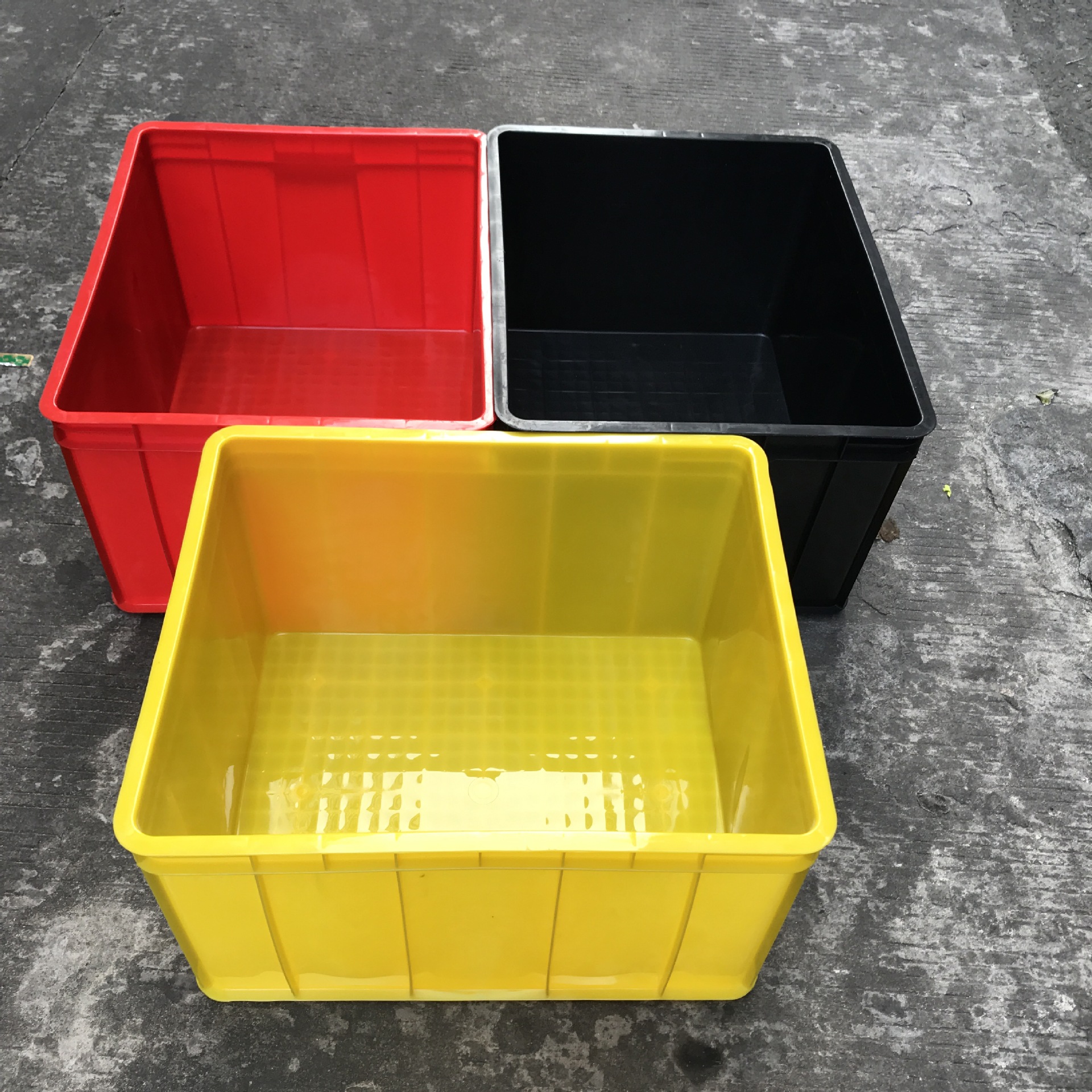 厂家直销红色塑料周转箱 可带盖加厚工业车间收纳胶框 长方形胶箱
