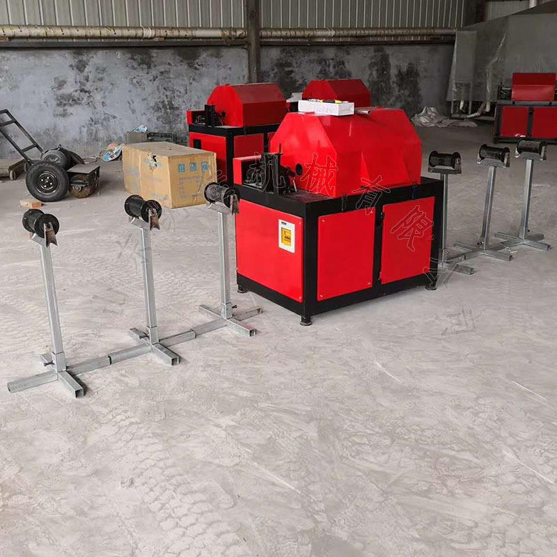 自动进料钢筋除锈机 12-38mm钢筋除锈设备 螺纹钢钢筋去锈机现货