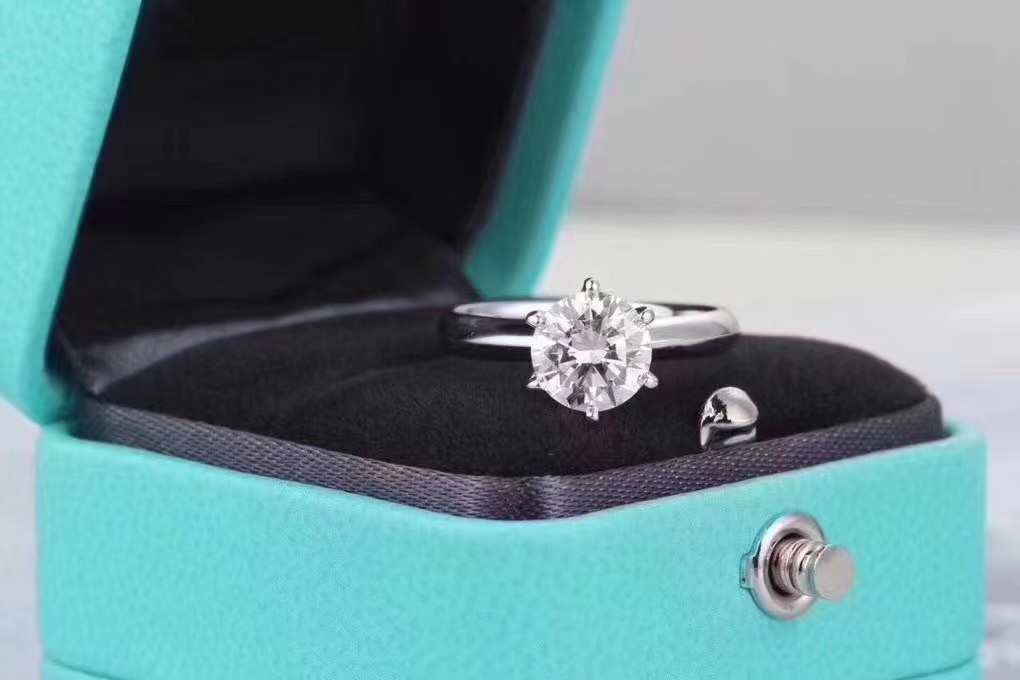 一克拉韩国风公主韩版六爪几何型大颗莫桑钻石韩式戒结婚戒指女戒|ms