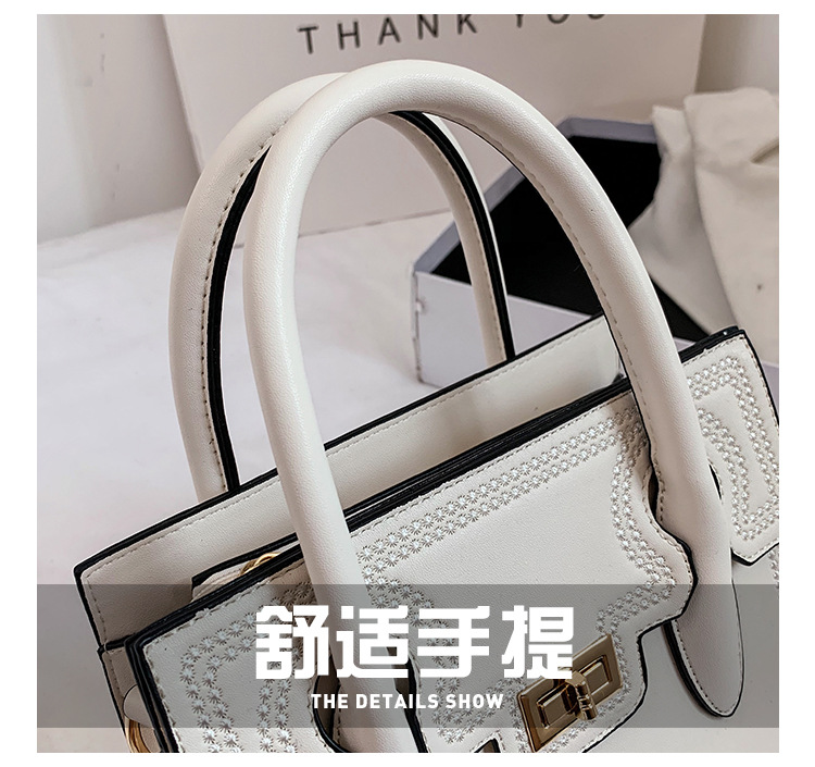 Autumn And Winter New Fashion Embroidery Thread Tote Portable Messenger Bag display picture 27