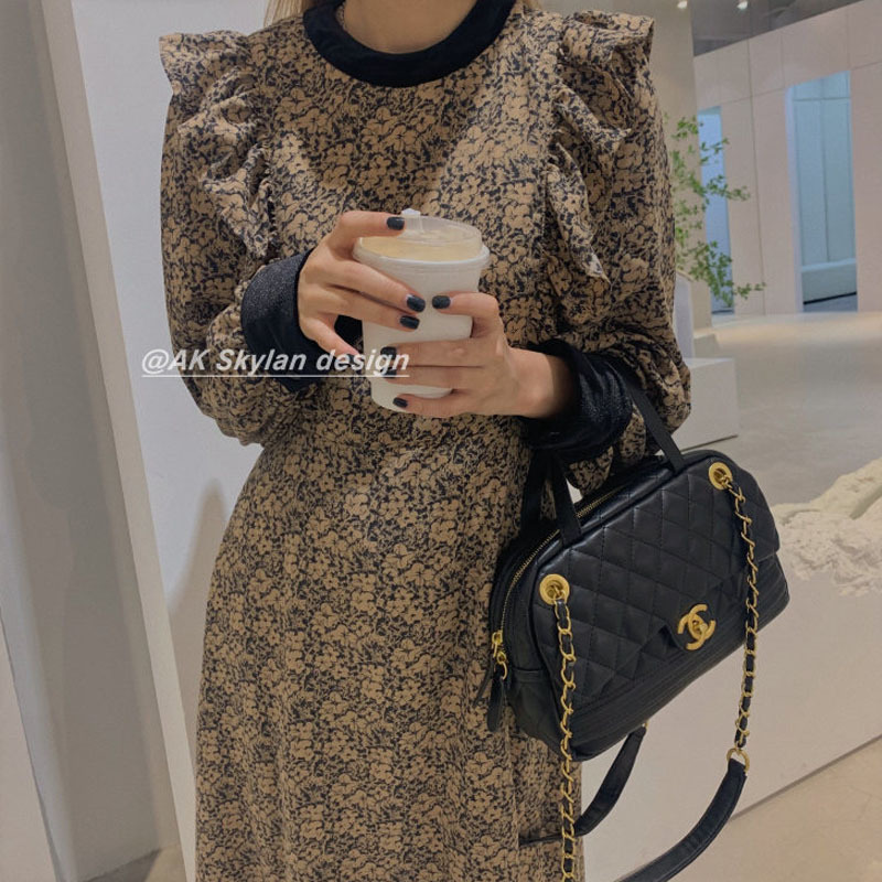 秋冬新韩版chic法式复古圆领温柔荷叶边丝绒拼接碎花连衣裙长裙女