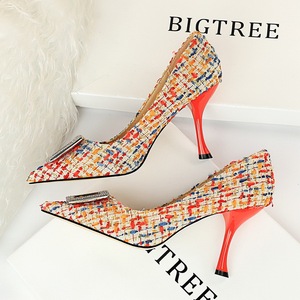 998-5 han edition the stiletto heel cup with shallow mouth pointed spell cloth surface metal diamond square buckle shoes