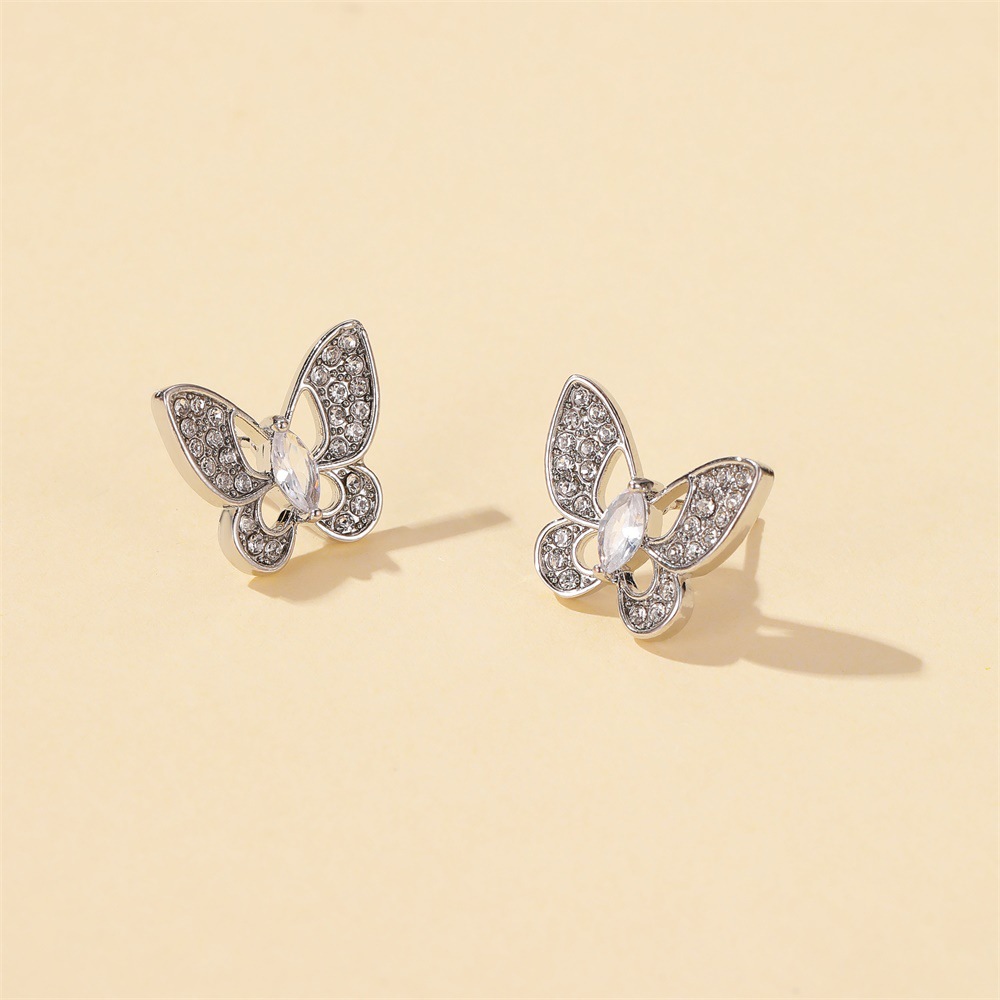 Korean Fashion Delicate Fairy Butterfly Earrings Mini Full Diamond Hollow Butterfly Earrings Style Simple Wild Earrings Wholesale Nihaojewelry display picture 9