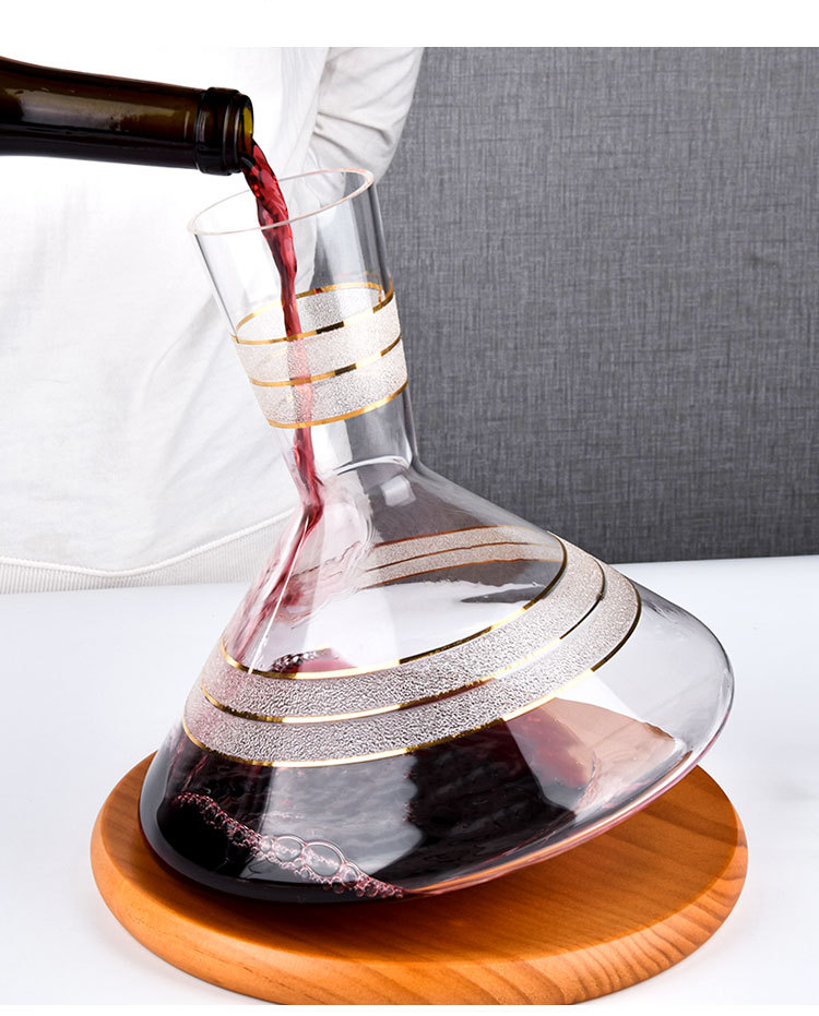 Dining Table with Balance Decanter