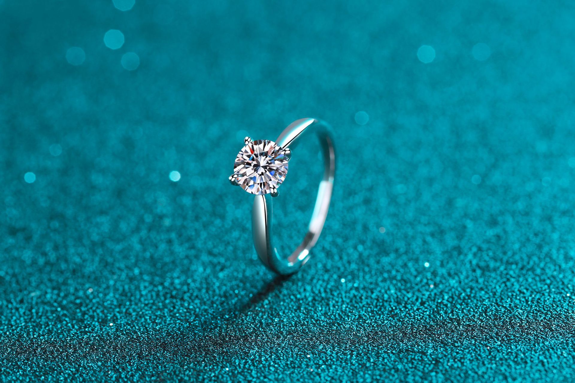 1 Piece Quantity Daily Occasion 925 Sterling Silver Material 925 Sterling Silver Moissanite Zircon Round Rings