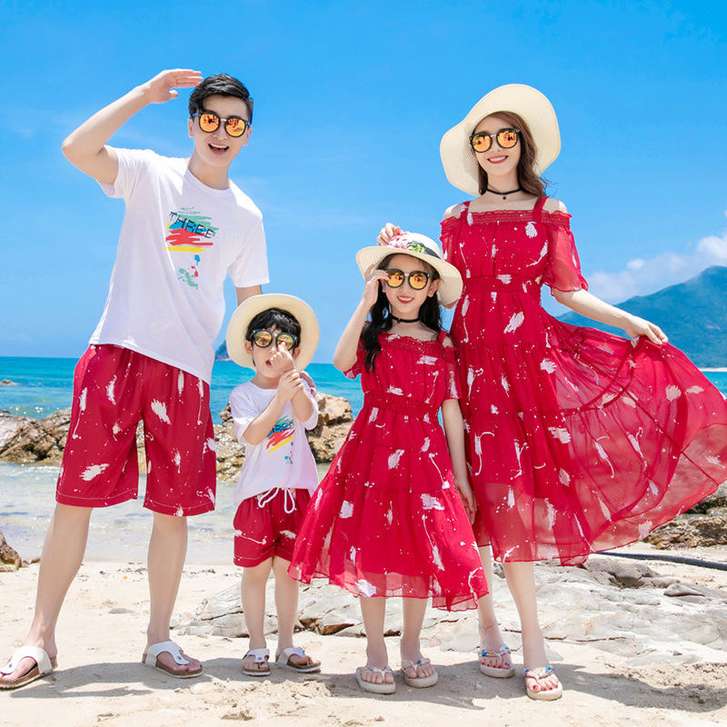 酒红色母女装沙滩裙一家四口亲子装波西米亚长裙连衣裙2020夏季