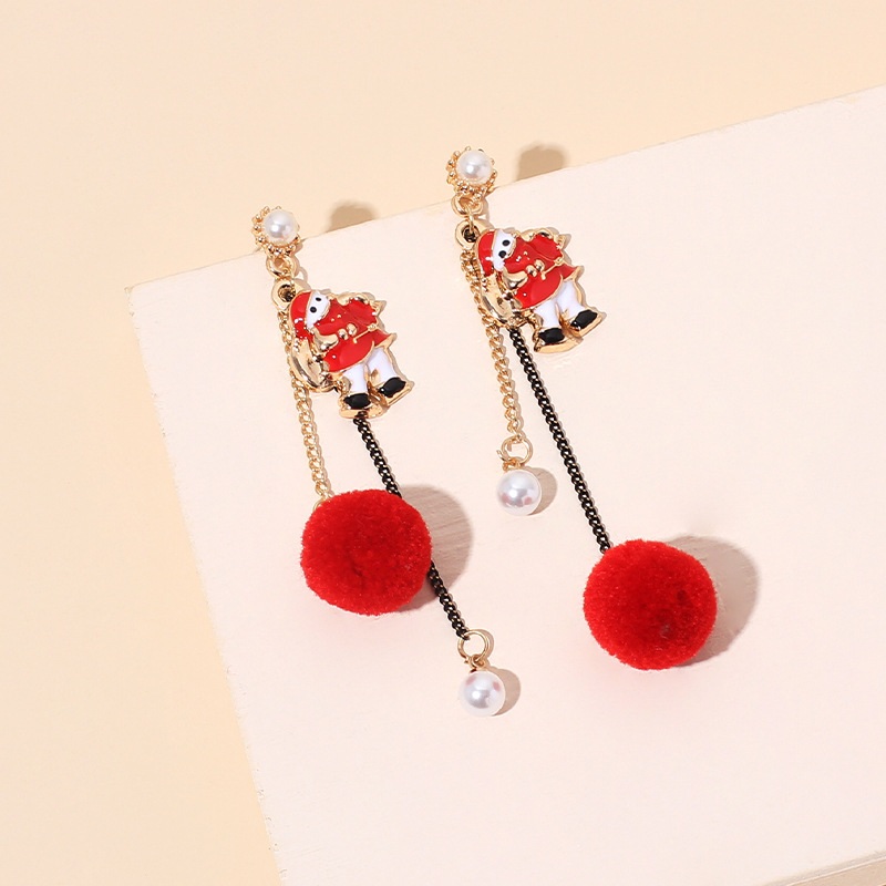 9g Weight Earrings Classification Wedding, Travel, Birthday, Festival Occasion Women'S Gender White, Red, Green Color Tassel Christmas Retro Asymmetrical Hair Ball Pearl Earrings 3