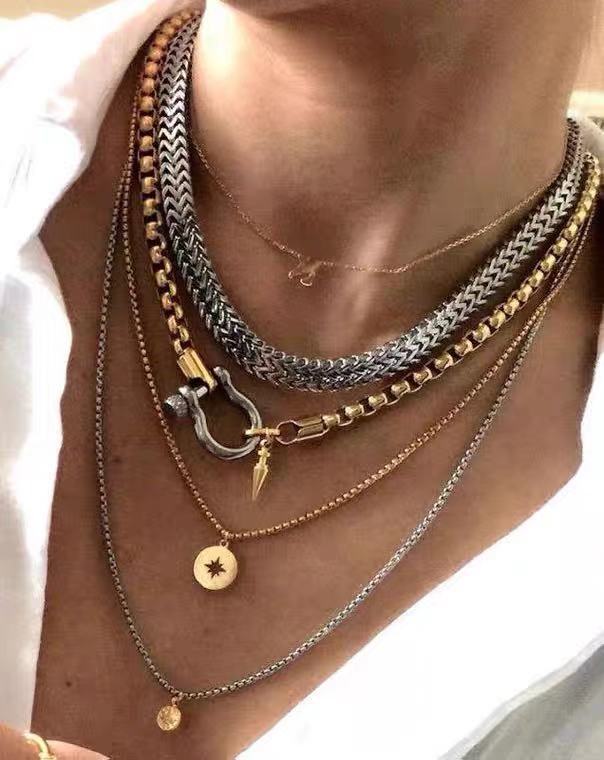 8g Weight Brass Plating U Shape Necklace