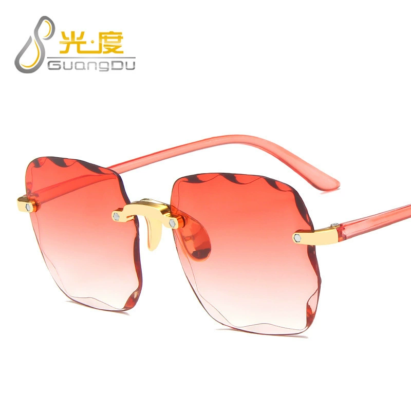 Sunglasses Retro solar-powered, European style, fashion trend, lightweight 0.148 kg