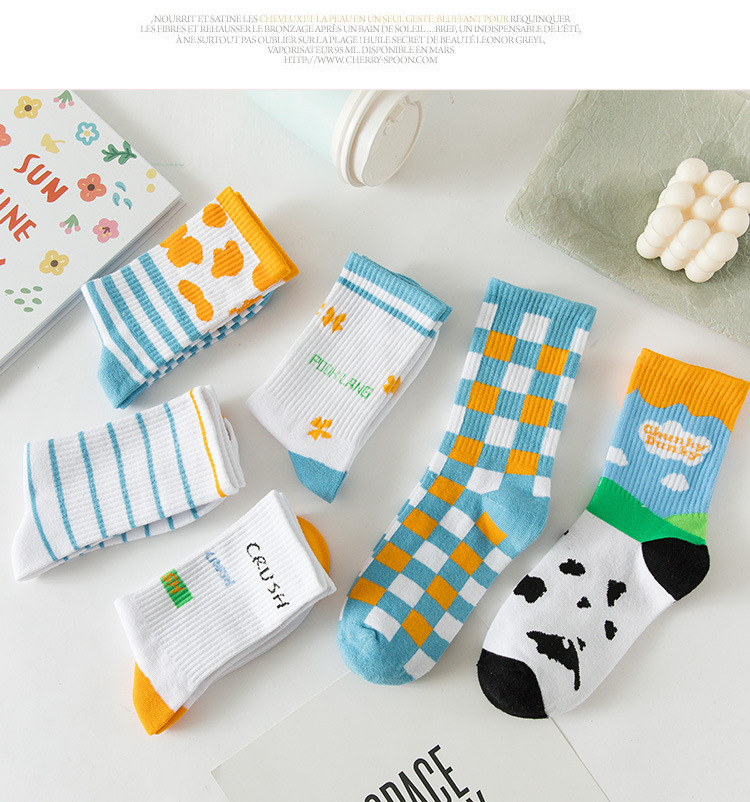Socks Women's Tube Socks Autumn And Winter Stockings Blue Stripes College Style Stockings display picture 4
