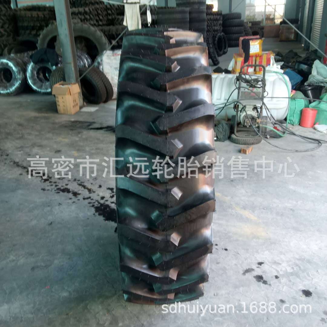 现货贵州 16.9-34 18.4-34 -38 人字花纹旱田拖拉机轮胎