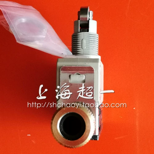 Stroke switch D4E-1A20N
