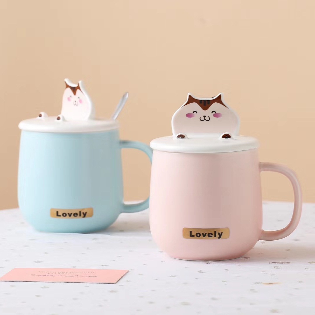 Personalidad creativa de dibujos animados ardilla tridimensional taza pequeña fresca lindo regalo taza de agua con tapa cuchara taza de café de cerámica