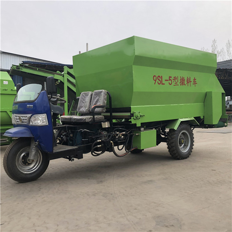定做撒料车 营口 定做喂料车