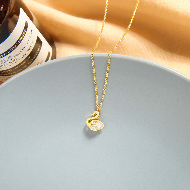 Fashion Necklace Women Trend Clavicle Chain Girl Swan Necklace Wholesale Nihaojewelry display picture 3