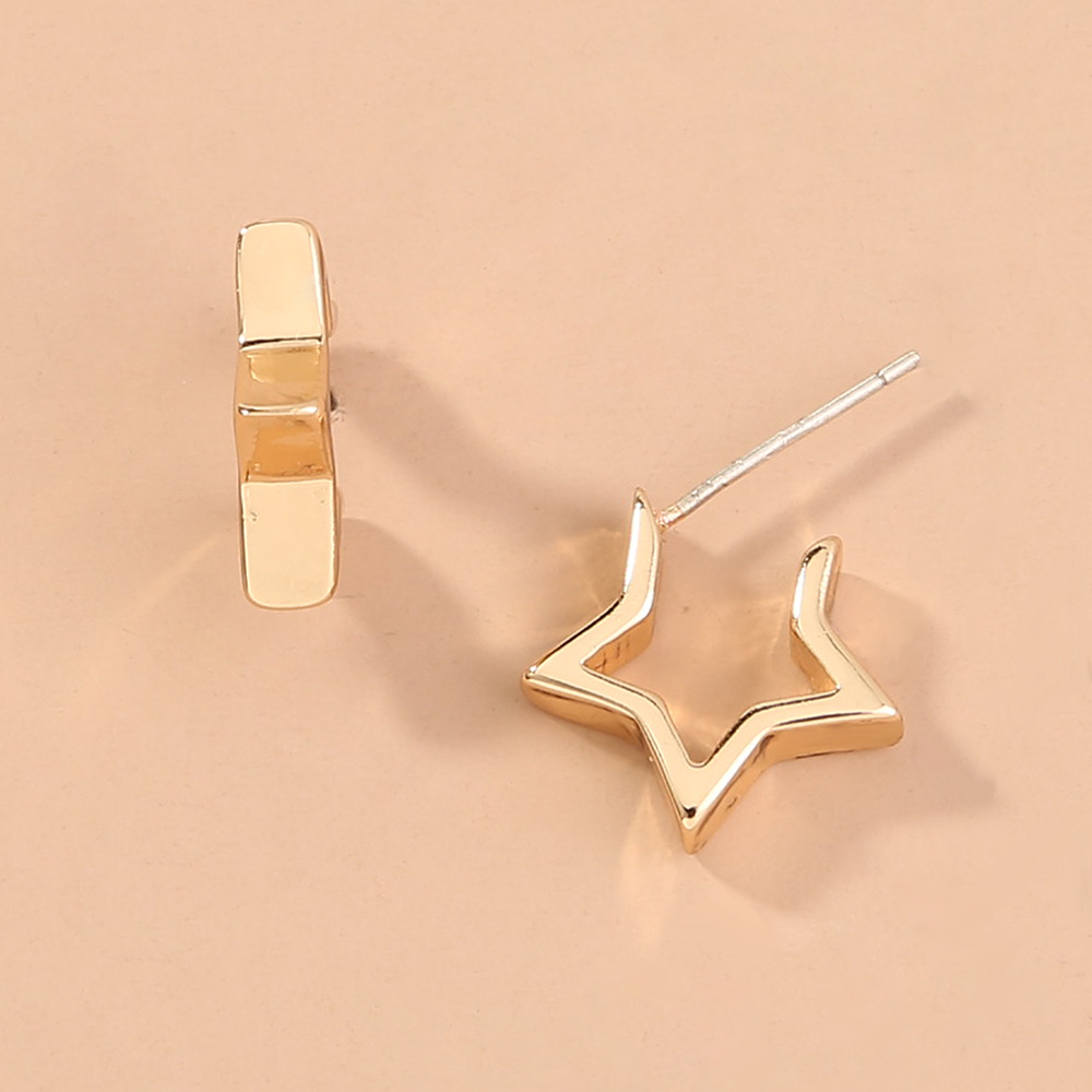 Simple Five-pointed Star Earrings Wholesale display picture 5