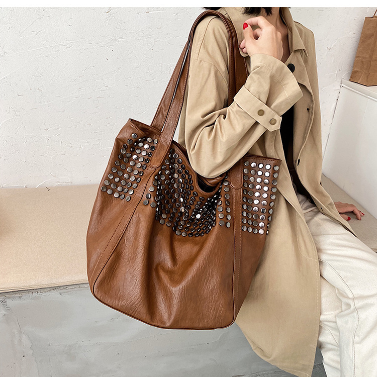 Streetwear Style Square Shape Women's Large Pu Leather Solid Color Streetwear Square Zipper Shoulder Bag Tote Bag