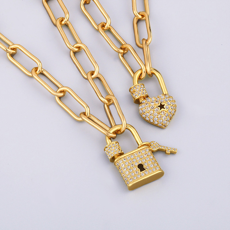 New  Micro-inlaid Zircon Lock-shaped Titanium Steel Pendant Necklace For Women display picture 3