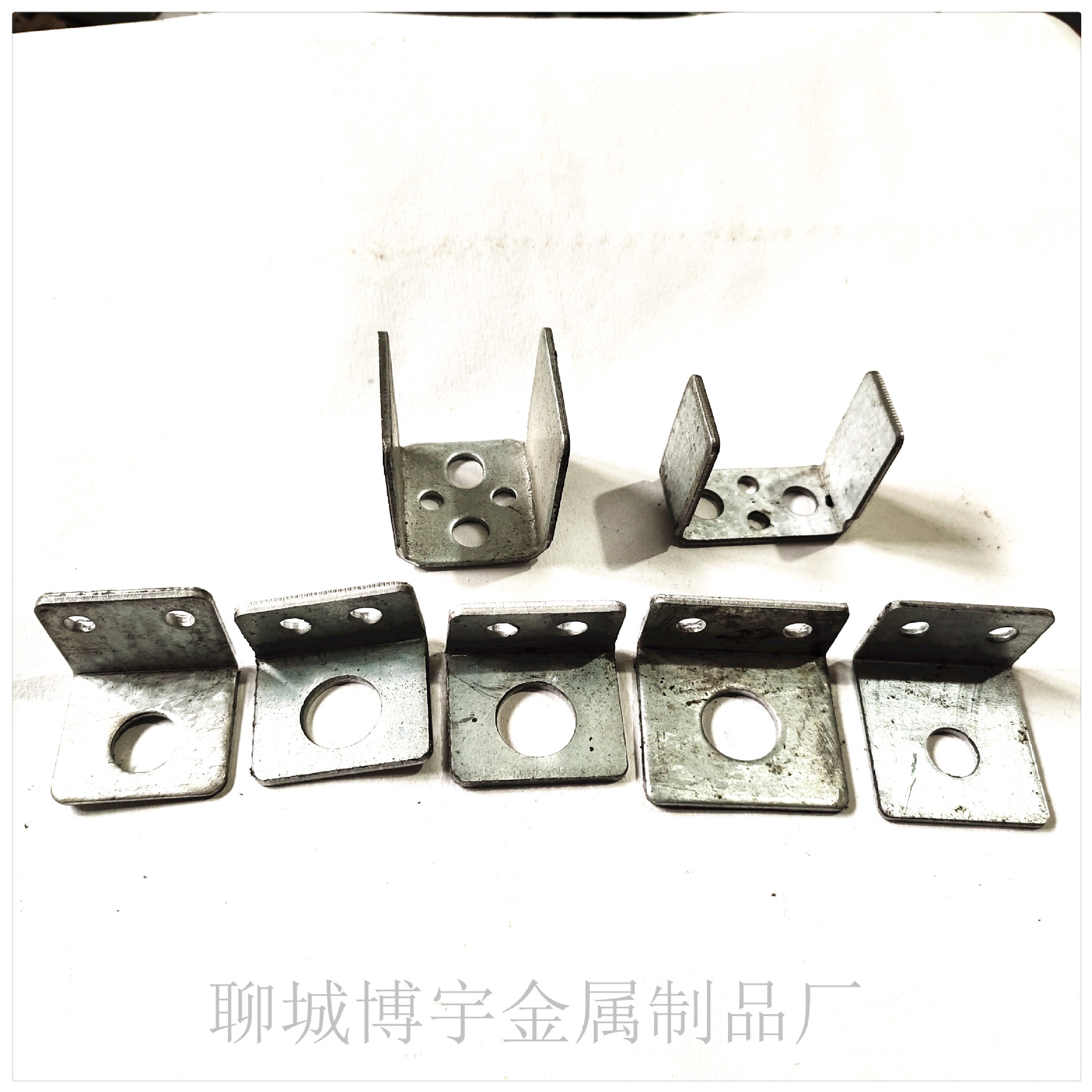厂家直供铁艺护栏配件 锌钢护栏配件 立柱连接件 L型角码支架