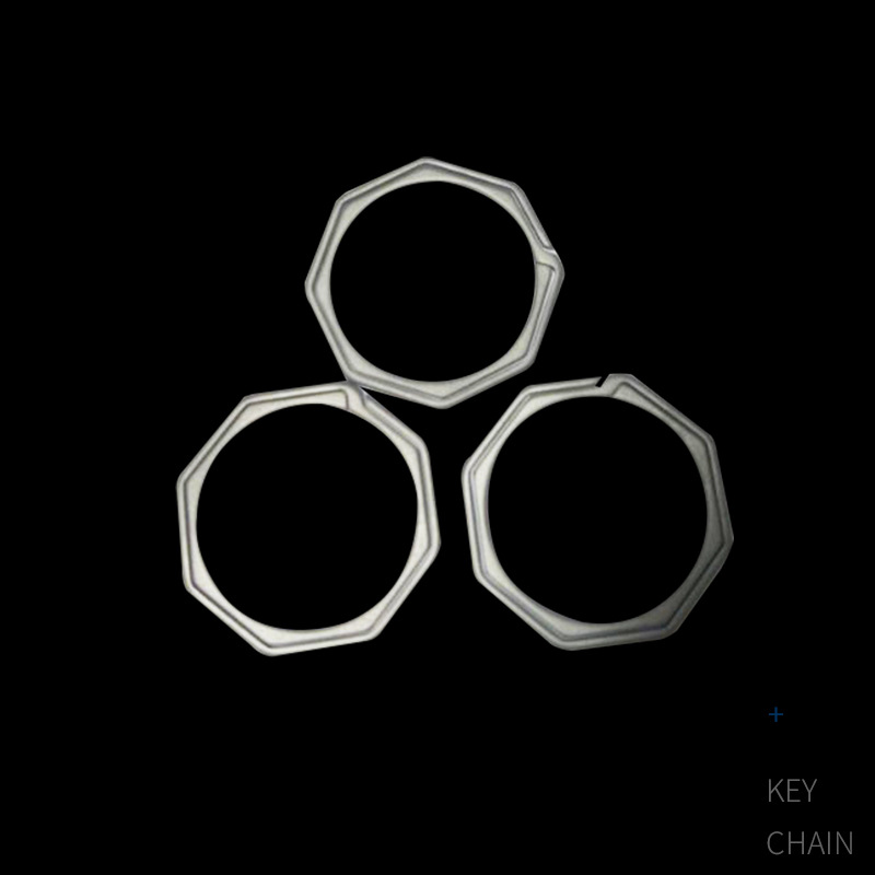 Accesorios de aleación de titanio llavero anillo colgante hebilla bolsa anillo cintura colgando hebilla aleación de titanio herradura hebilla círculo fabricante
