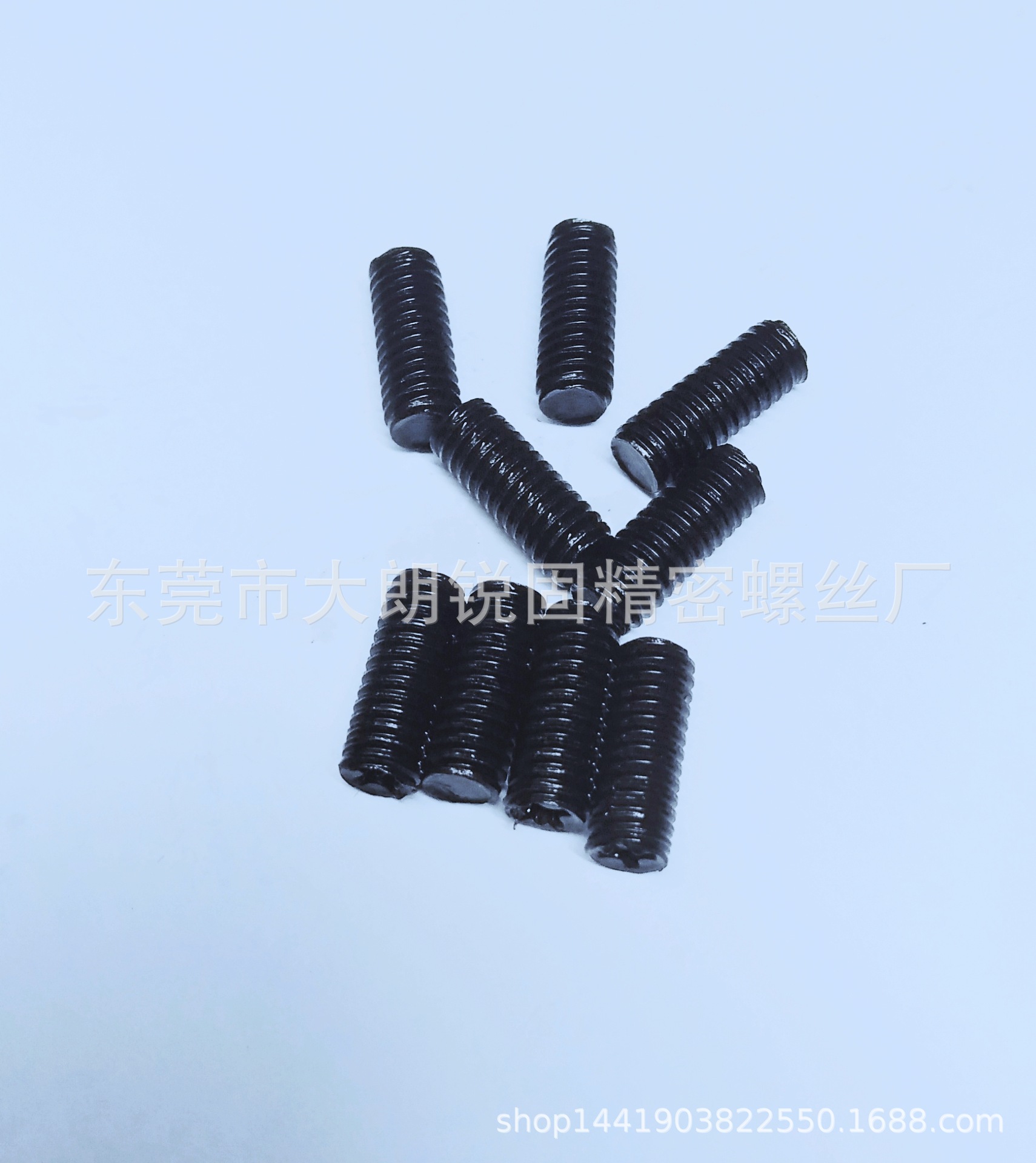 本工厂专业生产各种材质 :2.5x4平端紧定机米圆尾十字机米螺丝