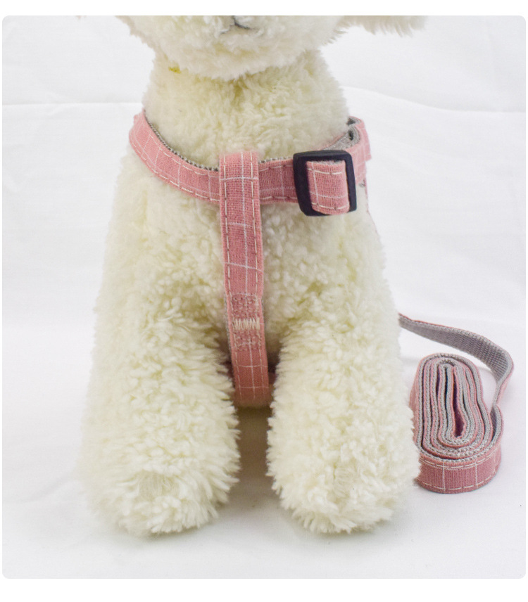 Pet supplies, pet supplies, pet supplies, one-piece consignment, anti-breakaway pet dog leash, patch, adjustable chest and back strap, dog leash detail image 11