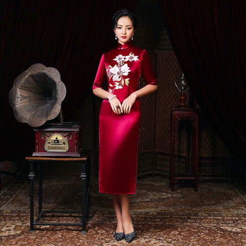 Traditional Chinese Dress Qipao Dresses for Women Version dress your wife large cheongsam dress