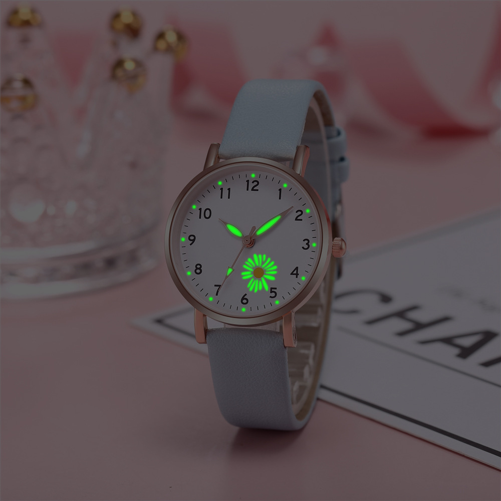 30g Weight Ordinary Glass Mirror Material Imitation Leather Strap Material Watch Classification Pointer Display Type Buckle Buckle Style Round Dial Shape Daily Occasion Quartz Movement Solid Color Pattern Women's Gender Simple Style Style Simple Style Solid Color Buckle Quartz Women's Watches 16