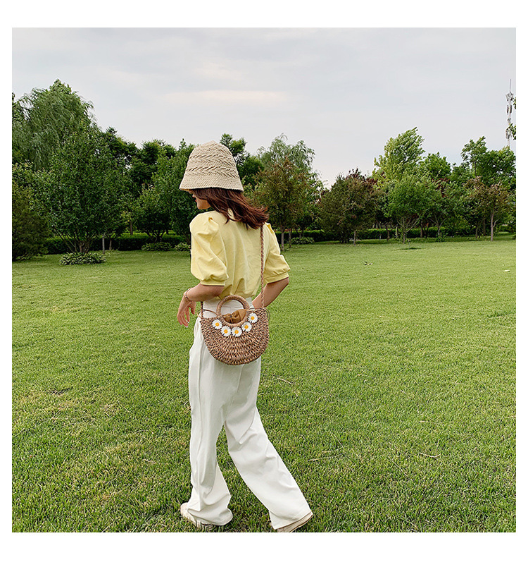 Medium Straw Bag display picture 4