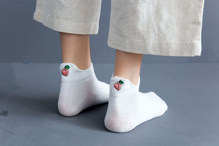 Pure white three-dimensional cartoon boat socks   NSFN30183