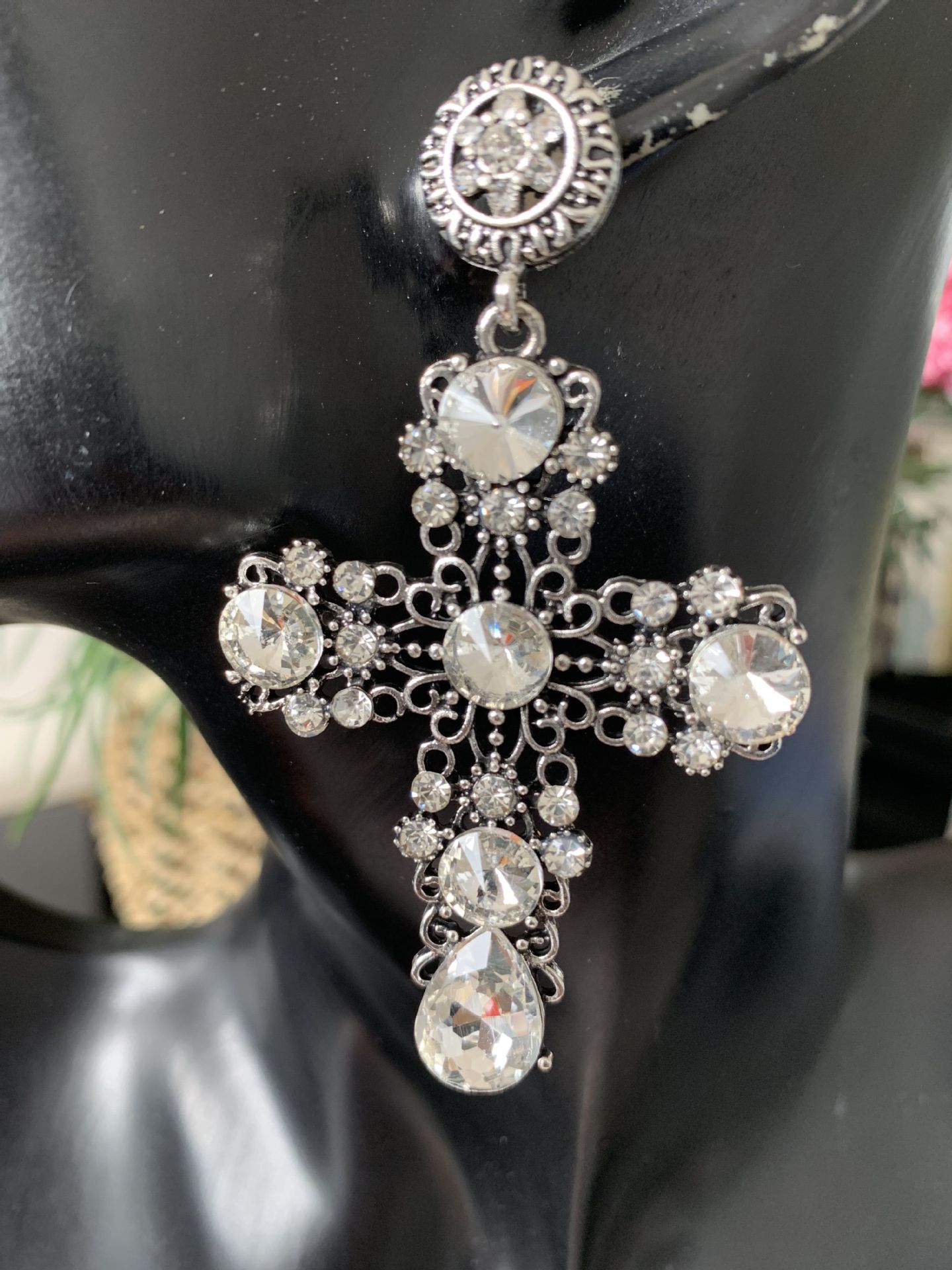 Cross Diamond Earrings Wholesales Yiwu Suppliers China display picture 5