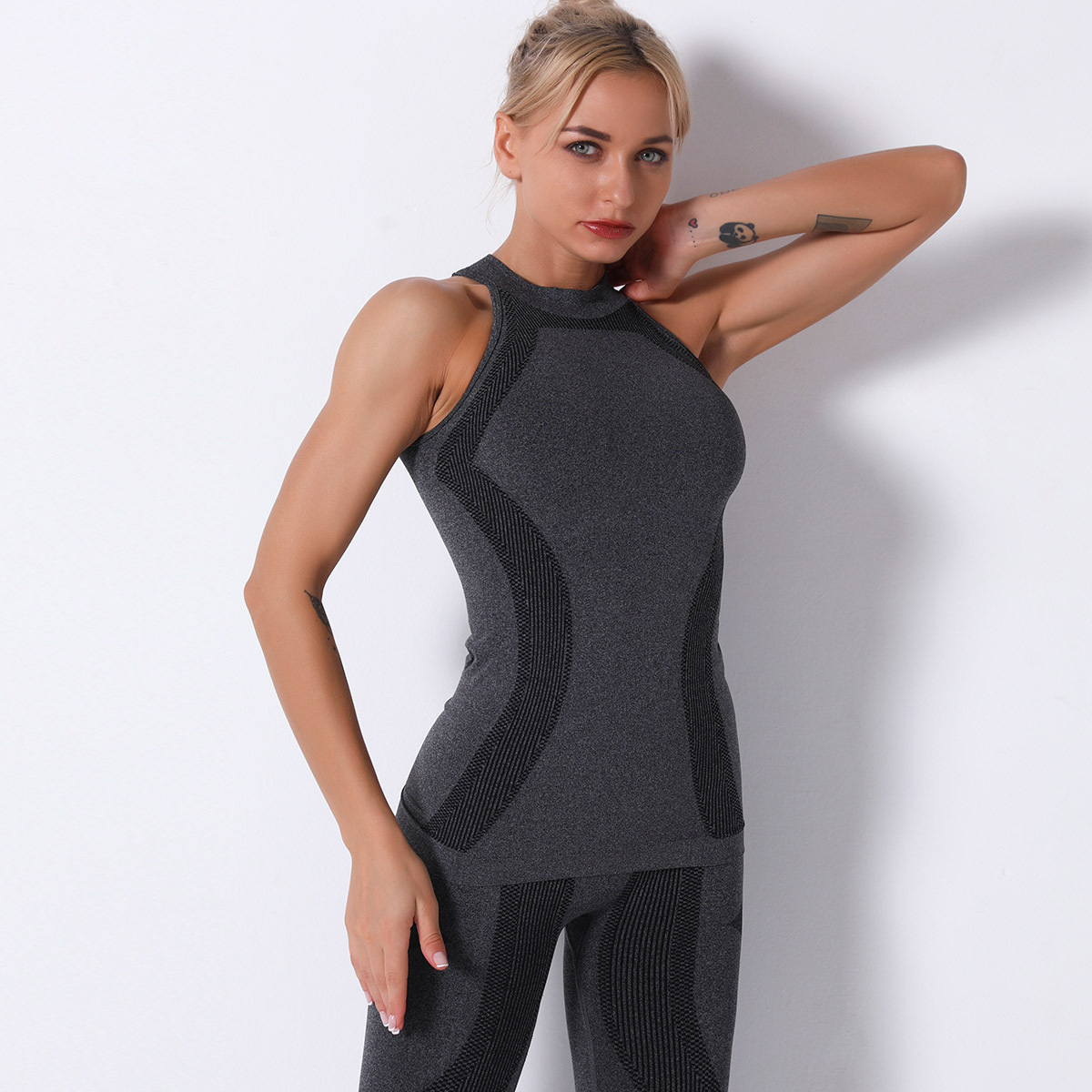 seamless knitted round neck sports vest  NSNS10693