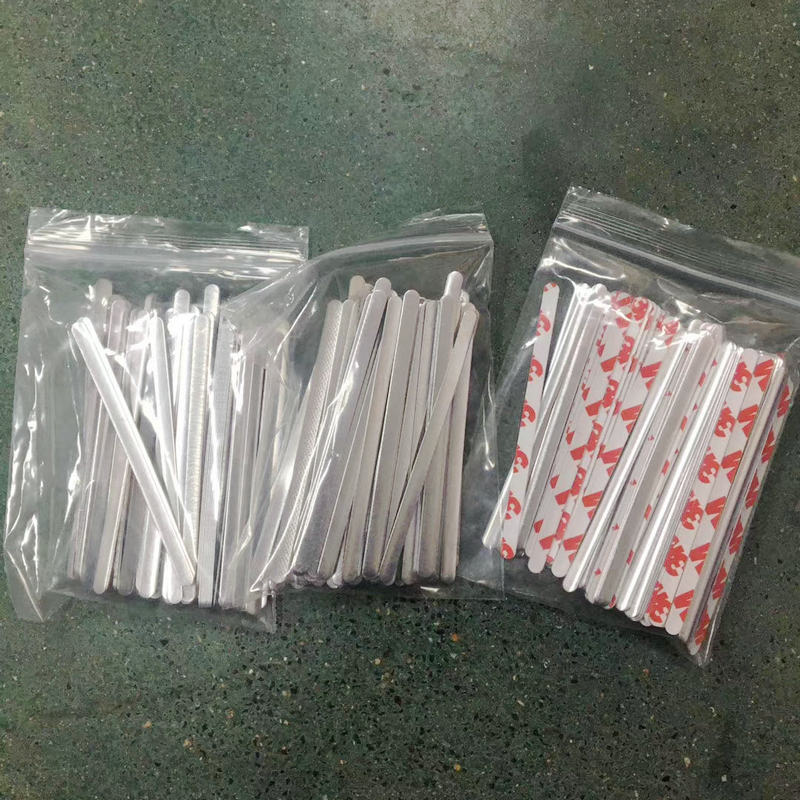 厂家KN95口罩鼻梁铝条 热熔胶背胶鼻梁条 防护防疫夹鼻梁铝条定制