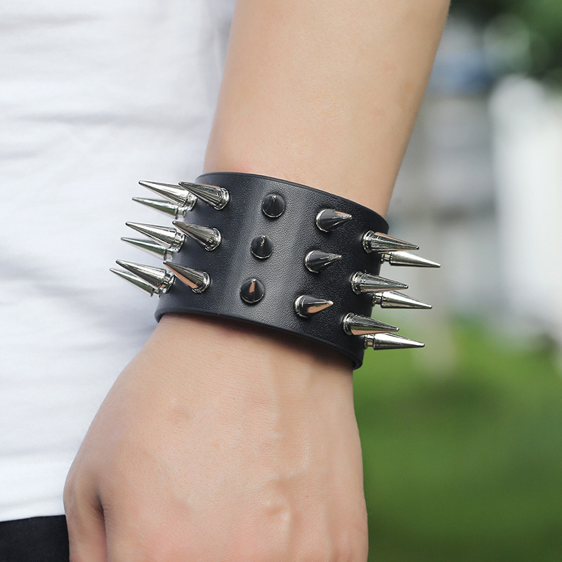 Fashion new three-row spikes exaggerated punk wide leather bracelet
