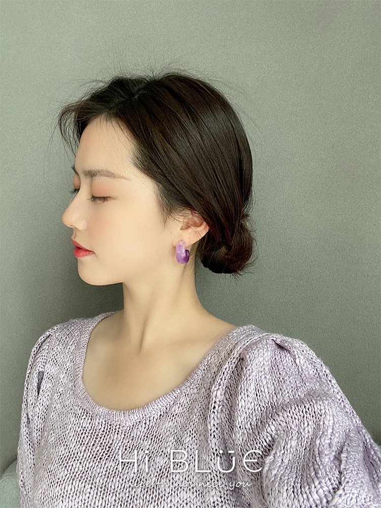 Fashion Simple Grape Purple Earrings  C-shaped Resin Earrings Wholesale Nihaojewelry display picture 7