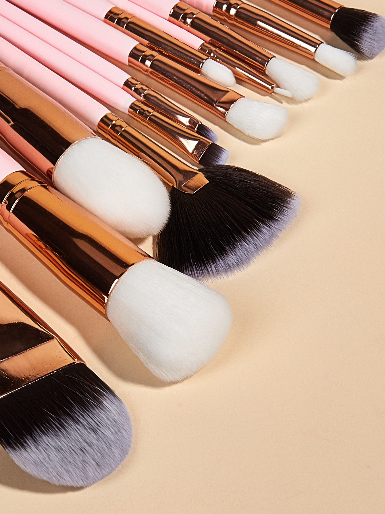 12 Make-up Pinselen, rosa Gold Set, Aeschattenpinsel, Fondatiounspinsel, klenge Fächerpinsel, Schéinheetsinstrumenter GUJHUI_voghion.com