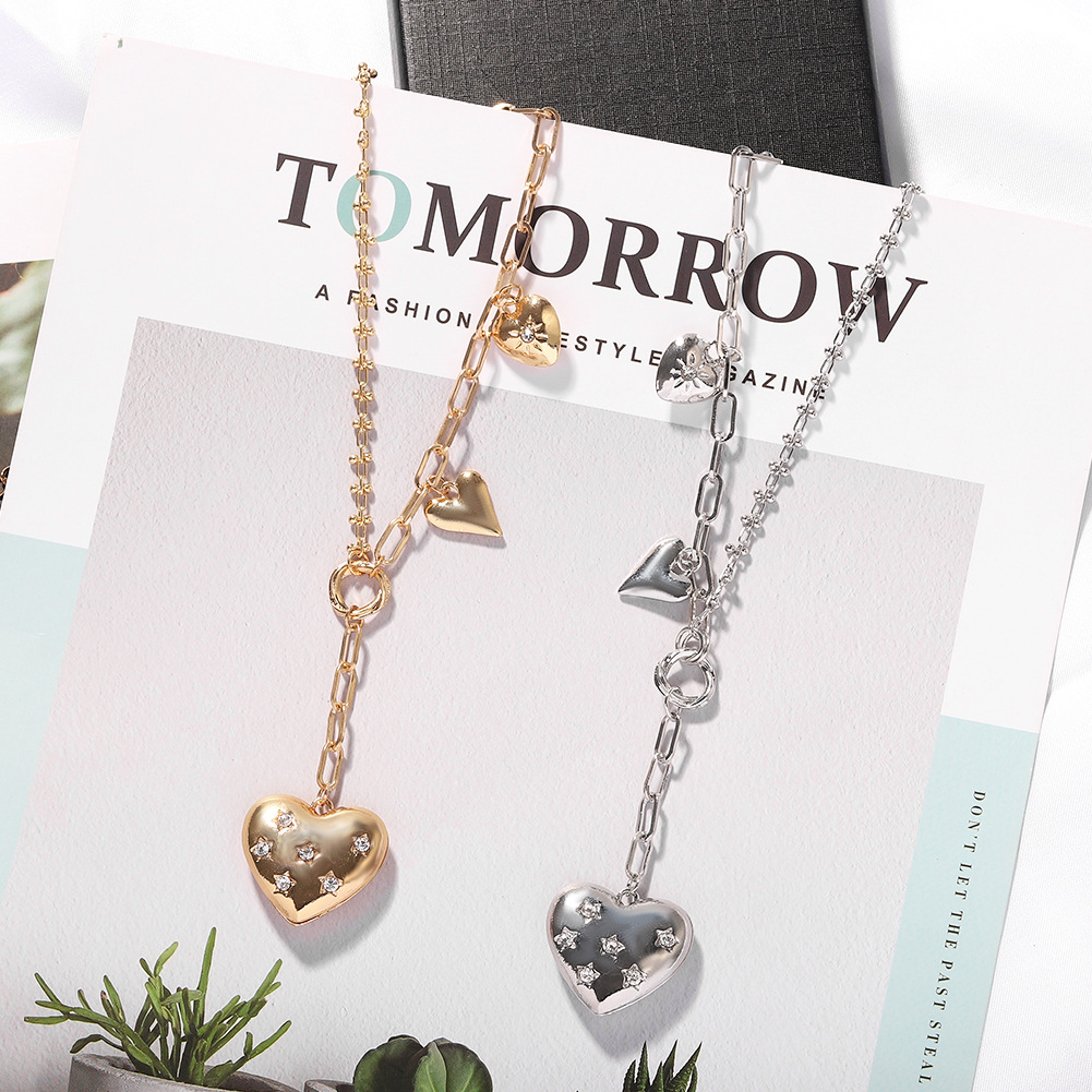 Street Style Fashion Exaggerated Peach Heart Pendant Alloy Necklace Wholesale display picture 9