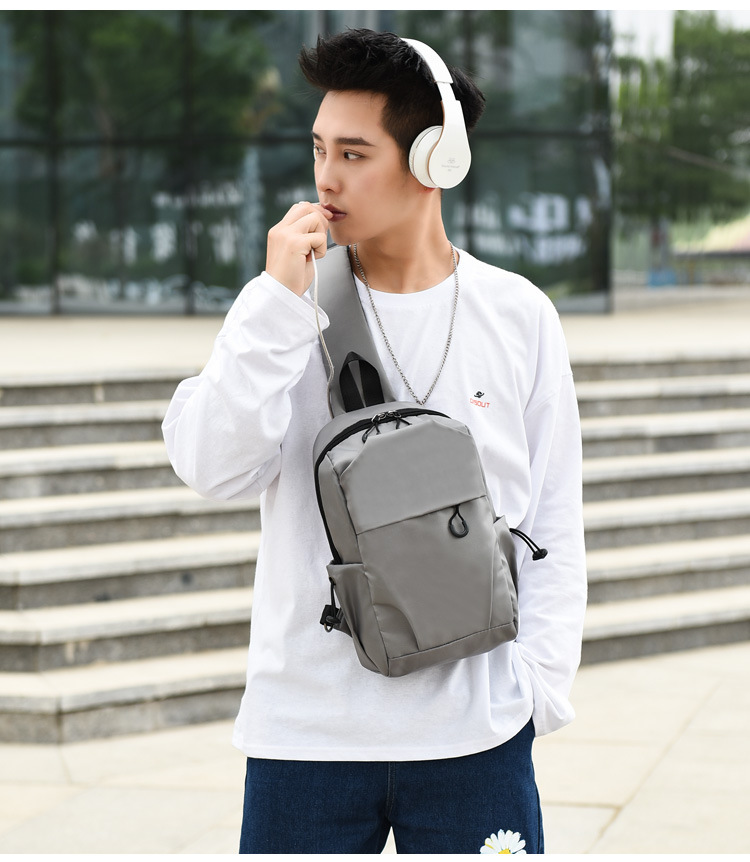 Men's Chest Bag Business Casual Large Capacity Outdoor Travel Portable Earphone Hole Shoulder Bag Wholesale display picture 12