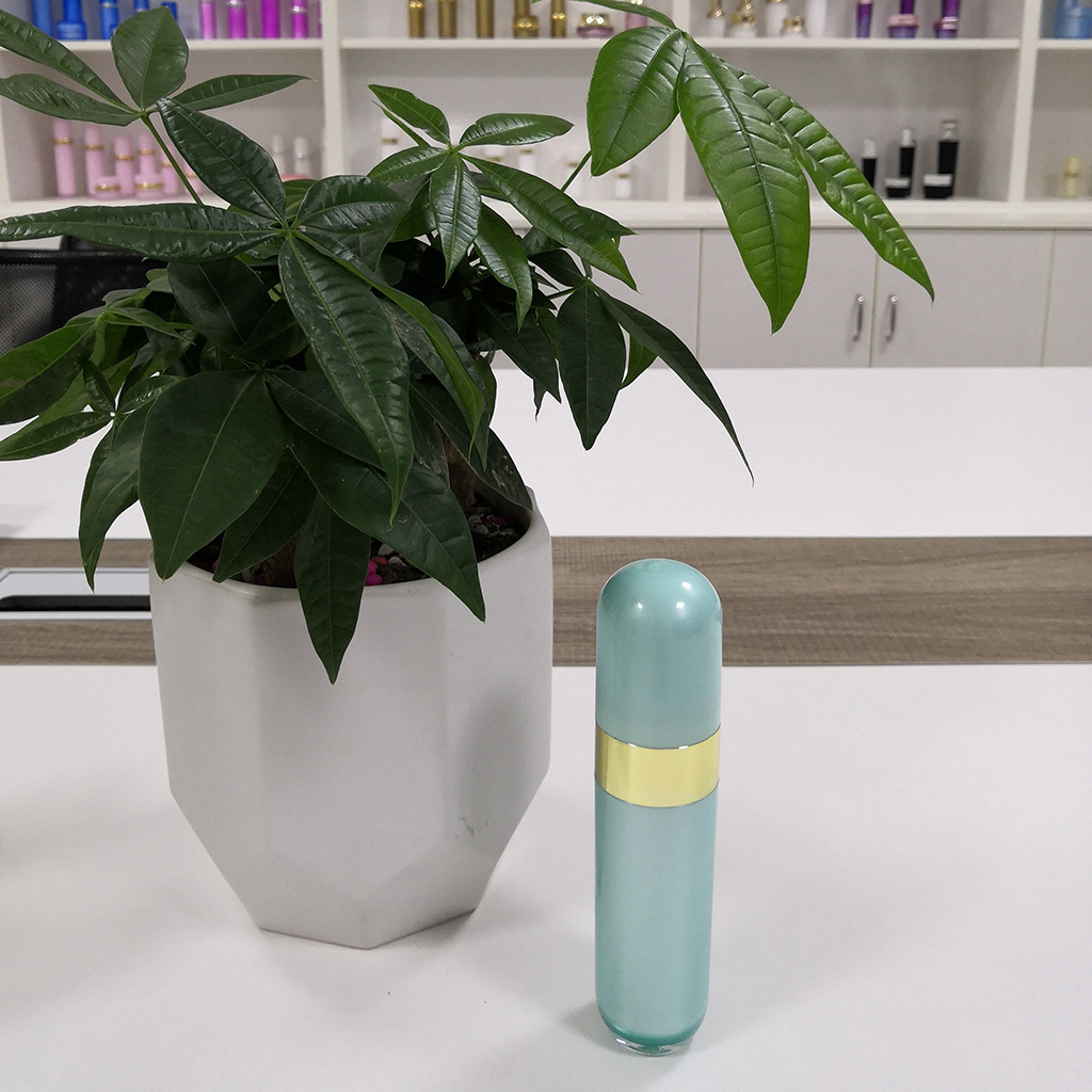 化妆品定制高档亚克力真空分装瓶膏霜瓶乳液化妆瓶套装50ml胶囊瓶