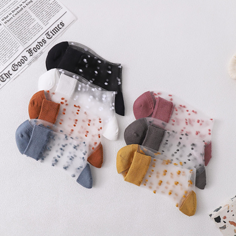 Calcetines transparentes de seda de vidrio de primavera y verano de las mujeres medias cortas de estilo coreano lindo novela media pantorrilla calcetines ins estilo caqui medias