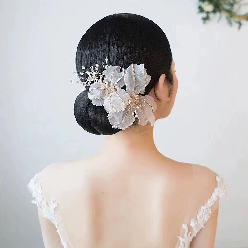 Fashion Bridal White Silk Yarn Big Head Flower Hand-beaded Headdress Rhinestone Hair Accessories display picture 2
