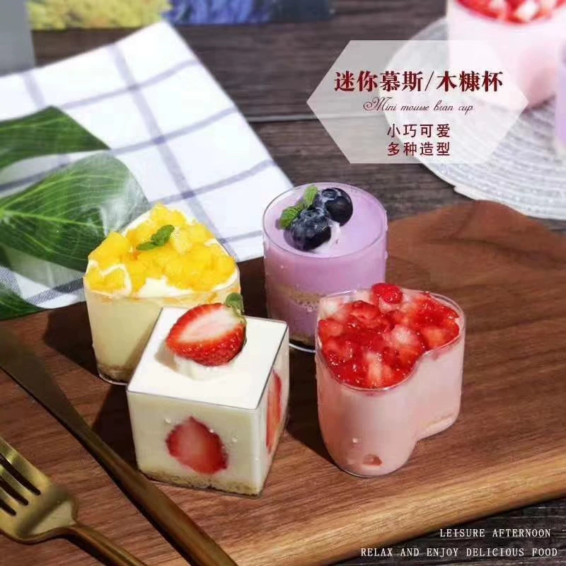 Small plastic square mousse, 60 ml