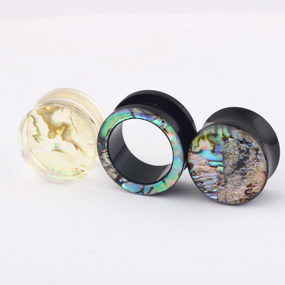Pointed titanium steel lip stud product view