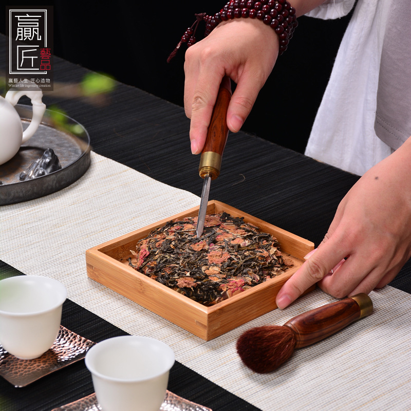 Winjiang Ébano hebilla de cobre cepillo de té sin pelusa de doble propósito Pu'er cuchillo de té tetera pluma piezas de la ceremonia del té