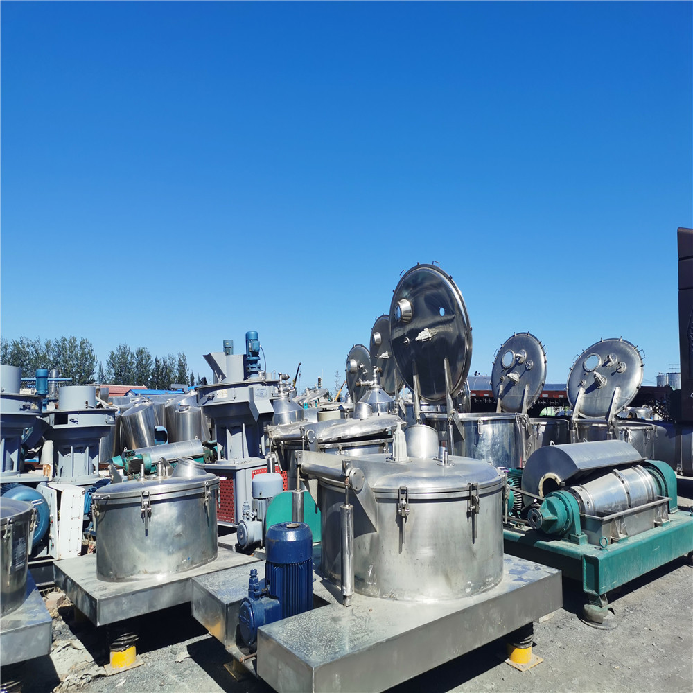 出售二手不锈钢平板吊带固液分离脱水衬塑刮刀离心机二手离心机