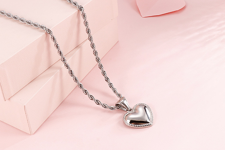 Acier Au Titane Plaqué Or 18K Cœur display picture 5