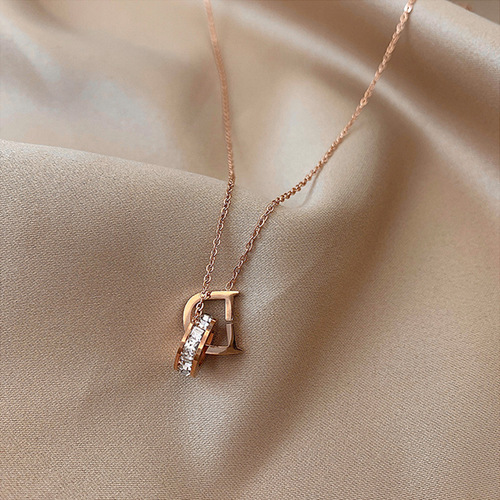 D letter necklace for women, niche design, trendy and simple, Internet celebrity temperament, light luxury necklace, pendant, clavicle chain, non-fading