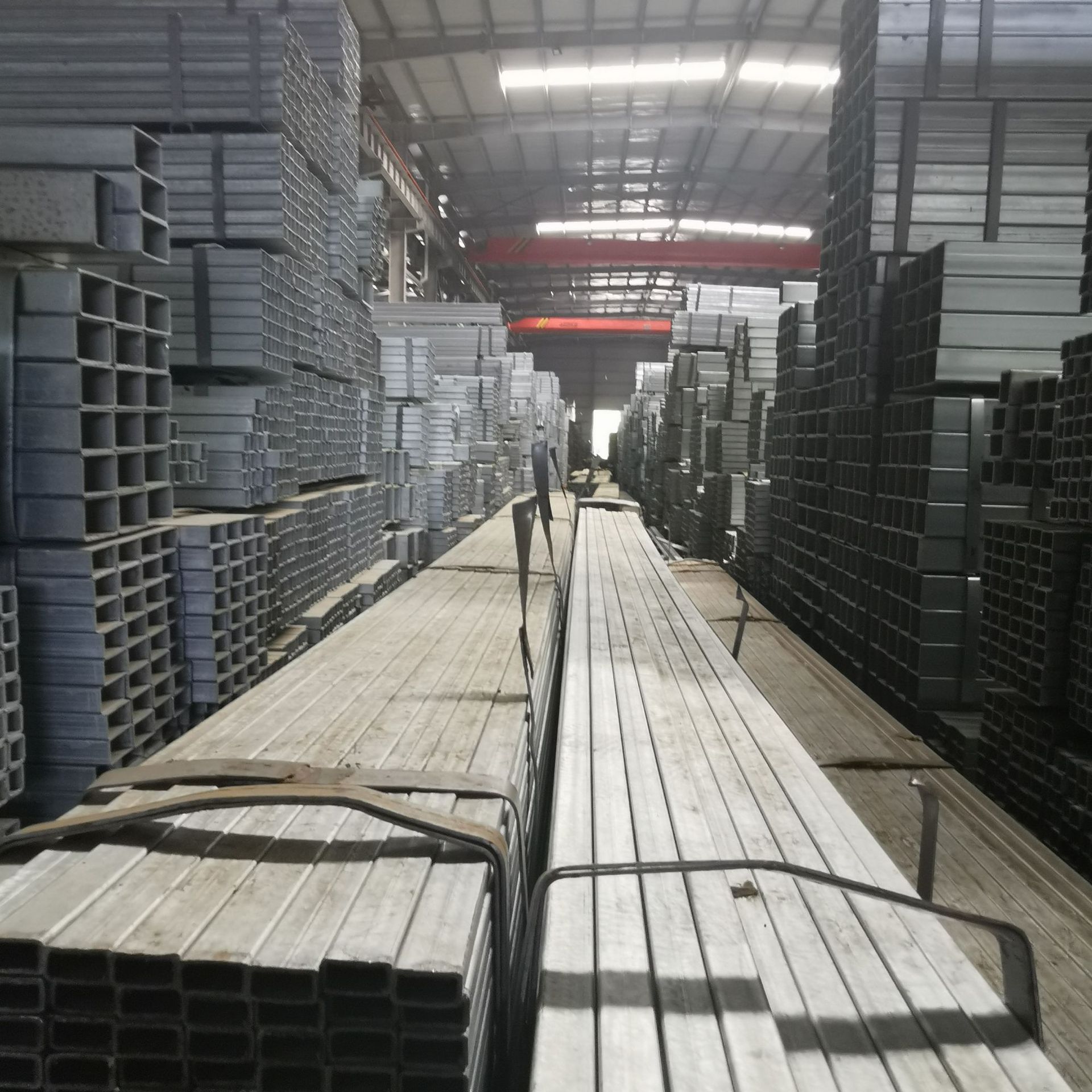 厂家郑州直销国标镀锌方矩管幕墙装饰结构精装修量大价优现货充足