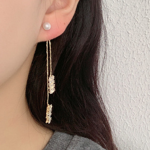 7g Weight Earrings Classification Wedding, Travel, Birthday, Festival Occasion Flower Pattern Women'S Gender Vintage Style Style Gold Color Fashion Resin Flower Earrings 5